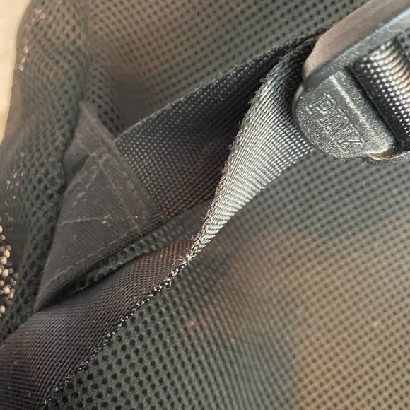 Pink VS Backpack - Picture 6 of 8